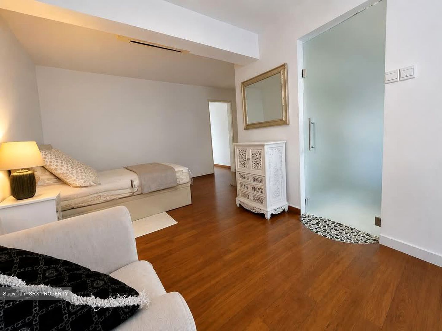 Onan Road (D15), Terrace #565599111